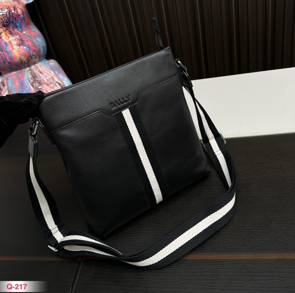 Bally office crossbody bag
